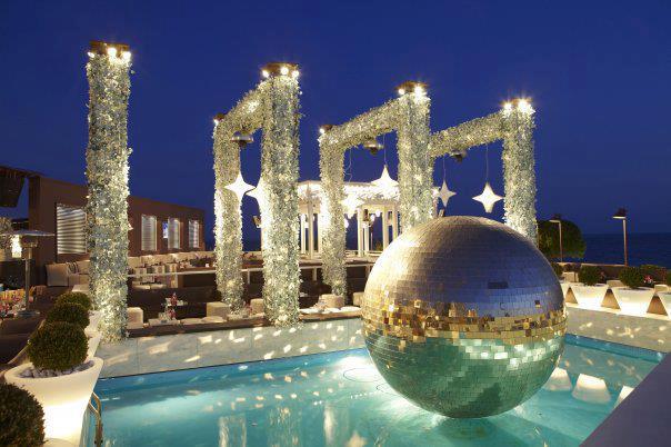 Επαγγελματικός φωτισμός Club Akrotiri