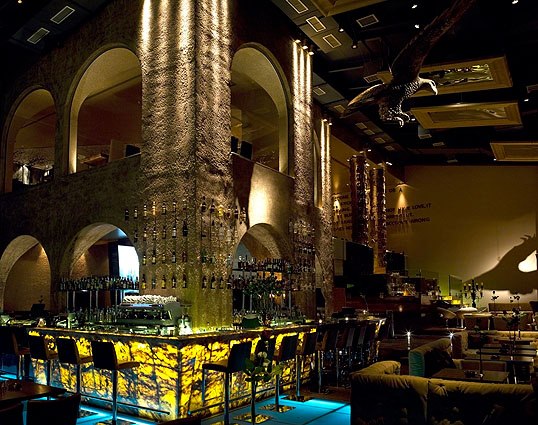 Επαγγελματικός φωτισμός Da Vinci All day Cafe